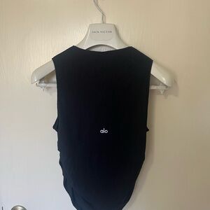 Alo Ribbed En Pointe Tank